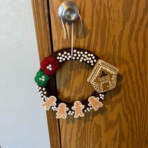 GINGERBREAD WREATH